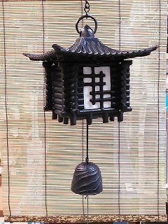 shuu_15-8南部鉄風鈴新校倉(小)